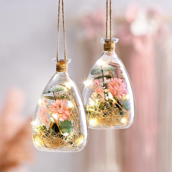 LED Závesná sklenená dekorácia so sušenými kvetmi Flowers